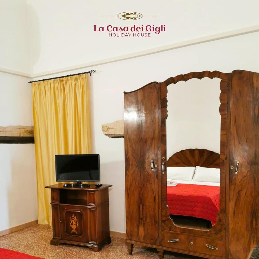 La Casa Dei Gigli Villa Lecce Exterior photo